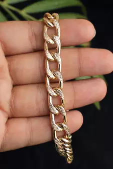 Curb Chain Choker Necklace