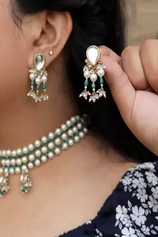 Dainty pearl with green beads earrings