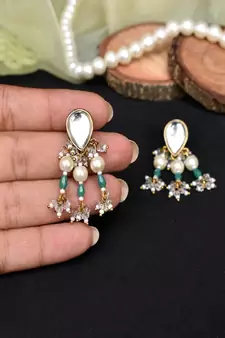 Dainty pearl with green beads earrings