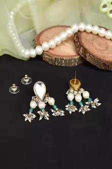 Dainty pearl with green beads earrings