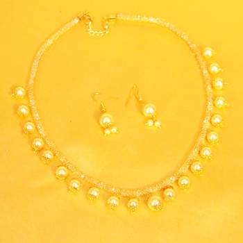 Pearl Gold Look Necklace Set 1