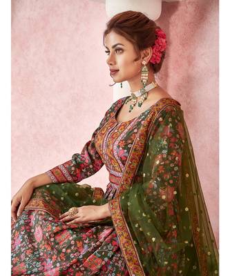 Everywhere Designer Mahendi Dola silk Gown With Dupatta 3