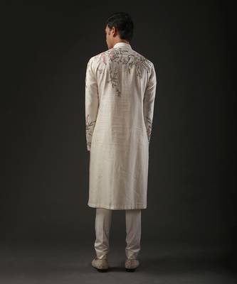 Ivory Floral Embroidered Kurta Set 2