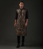Men's Resham Embroidered Kurta Set