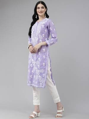 Ada Hand Embroidered Purple Cotton Lucknow Chikankari Women Kurta - A411403 3