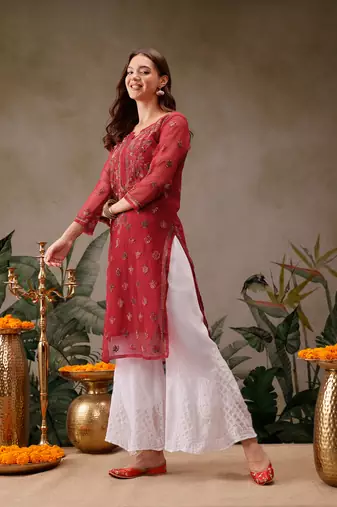Hand Embroidered Red Georgette Lucknowi Chikan Women Kurta With Slip