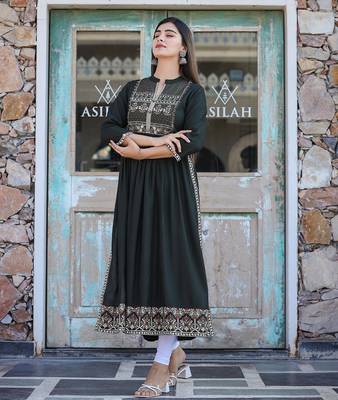 Green printed rayon long-kurtis 4