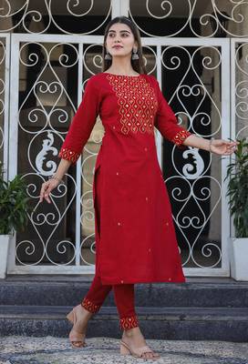 Maroon printed cotton long-kurtis 3