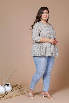 Miravan Womens Plus Size Cotton Floral Printed Short Kurti 2