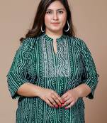 Women's Plus Size Green Coloured Rayon Embroidered Bandhej Straight Kurta