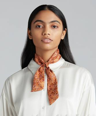 'Summer in the Villa' Silk Twilly 1