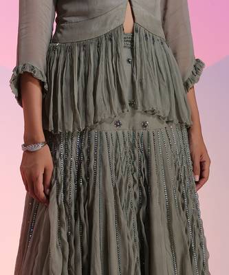 Grey Sequin And Beadwork Skirt Set 4