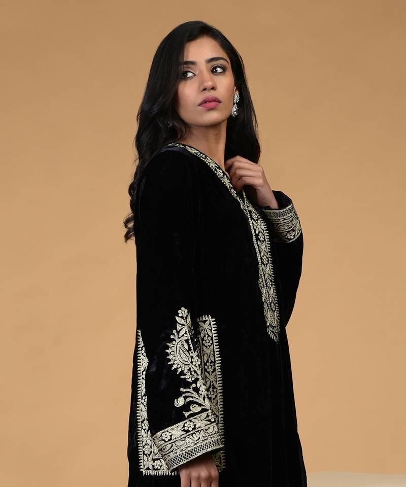 Soft Black Kashmiri Tilla Embroidered Choga Kurta Set