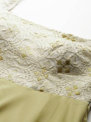 Ethnovogue Ready To Wear White Foil Print Gown 4