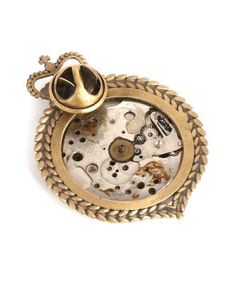 The Timed Cufflink 3