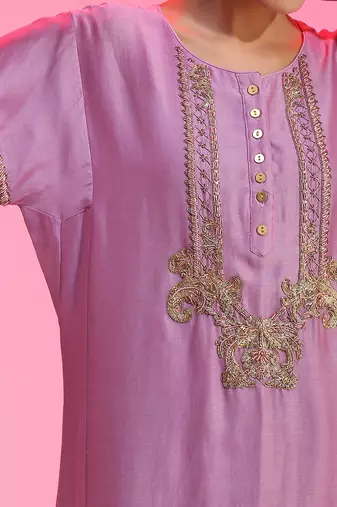 Zardozi Neck Mauve Kalidar Set