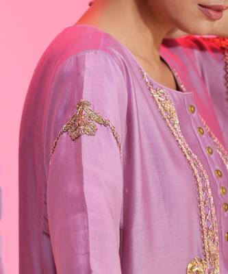Zardozi Neck Mauve Kalidar Set 5