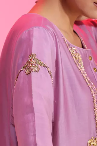 Zardozi Neck Mauve Kalidar Set