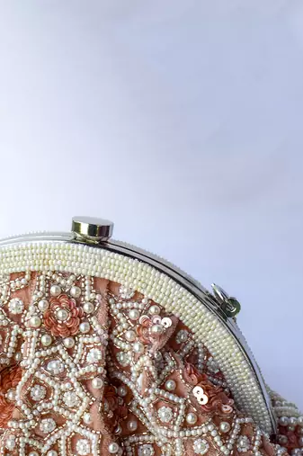 Adara Clutch