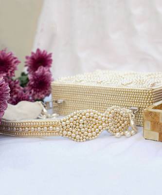 Avnitha Clutch 5