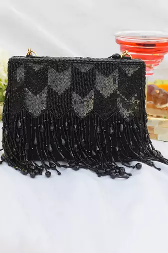 Dishi Clutch Black