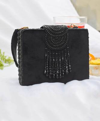 Erisha Clutch Black 3