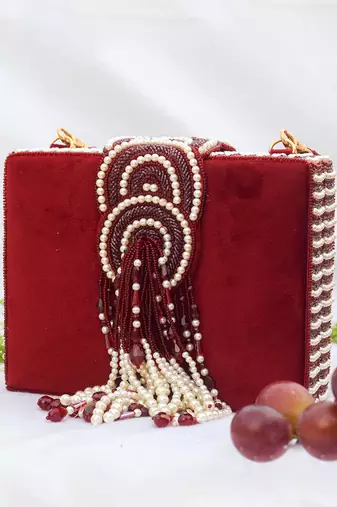 Erisha Clutch Red White