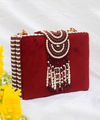 Erisha Clutch Red White 3