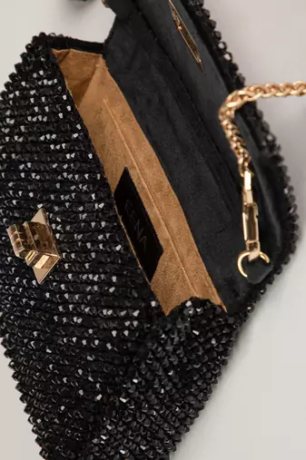 Mirai Clutch Black