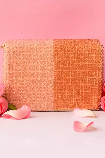 Mirai Clutch Pink