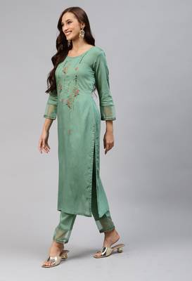 Green Floral Zari Embroidered Cotton Blend Kurta Pant with Dupatta 3