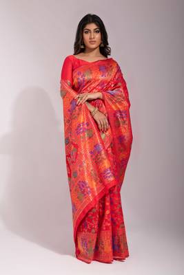 red woven silk blend blend saree with blouse 2
