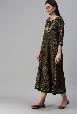 Green Bandhani Print Gold Foil Cotton Blend A-Line Kurta 3