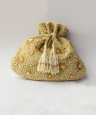 Raisa Potli Gold 1