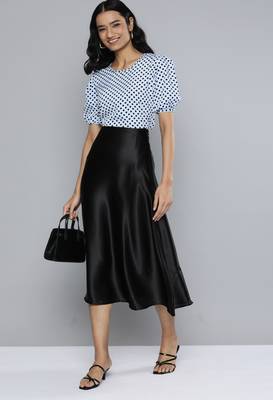 Blue printed crepe crop-tops 5