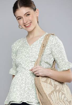 Green printed crepe crop-tops 1