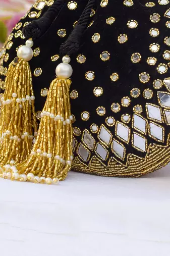 Satara Potli Black -Gold
