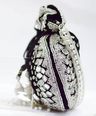 Satara Potli Black-Silver 4