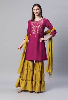 SheWill Pink Chinon Tasseled Zari Sequence Kurta Set with Dupatta 1