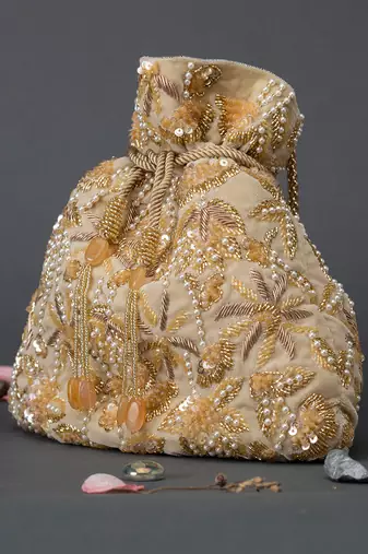 Samreen Potli Gold