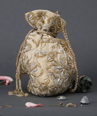 Zahara Potli Gold 4