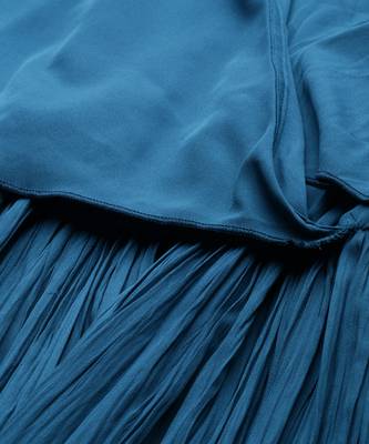 Teal plain crepe maxi-dresses 5