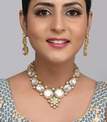 White Big Kundan Necklace Set