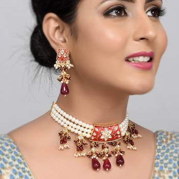 Kundan and Red Meenakari Choker Necklace Set with Pearl String and Maang Tika 1