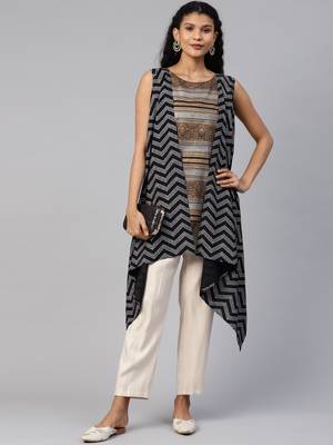 Black printed crepe short-kurtis 4