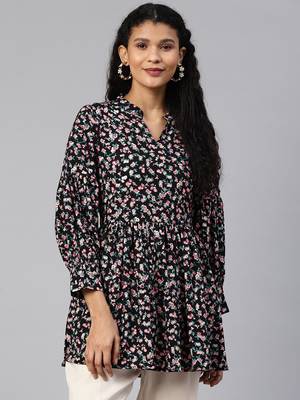 Black printed crepe short-kurtis 1