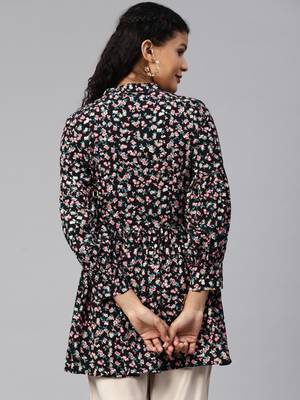 Black printed crepe short-kurtis 2