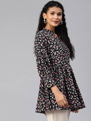Black printed crepe short-kurtis 3