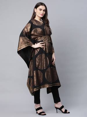 Black printed crepe kaftans 4