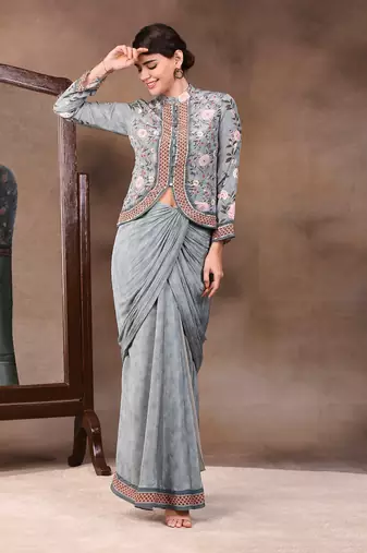 Green vintage Trails Printed Drape Skirt With Embroidered Top